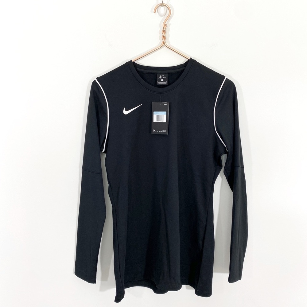 Nike Womens Medium NWT Park 20 Crew‎ Neck Lined Running Outdoors Top Shirt